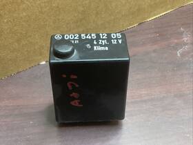 0025451205 Kickdown 84-93 Mercedes W201 C Class 190e A/c Compressor Relay Oem