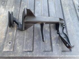 Mercedes A1171320140 Benz R107 C107 M116 M117 Ac Compressor Bracket Holder Oem