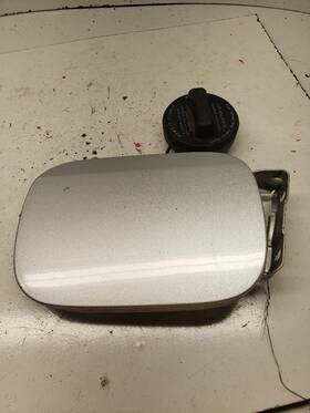 Mercedes-benz 5513266 Used Fuel Filler Door Fits 2004 Mercedes-benz E-class Grade A